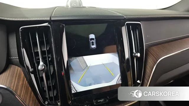 Volvo XC60 second Generation 2022 Белый из Кореи, фото 6