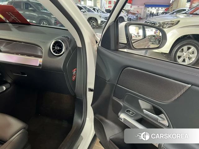 Mercedes-Benz GLB id 4207531 из Китая 6