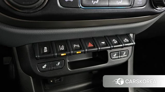 Chevrolet (GM Daewoo) Real New Colorado 2021 Красный из Кореи, фото 6