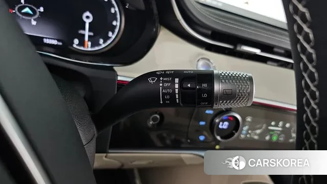 Genesis GV70 2023 Белый из Кореи, фото 6