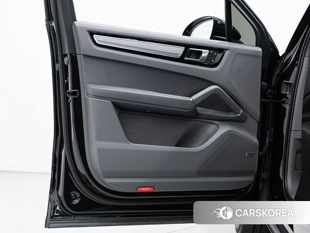 Porsche Cayenne (PO536) 2023 Черный из Кореи, фото 6