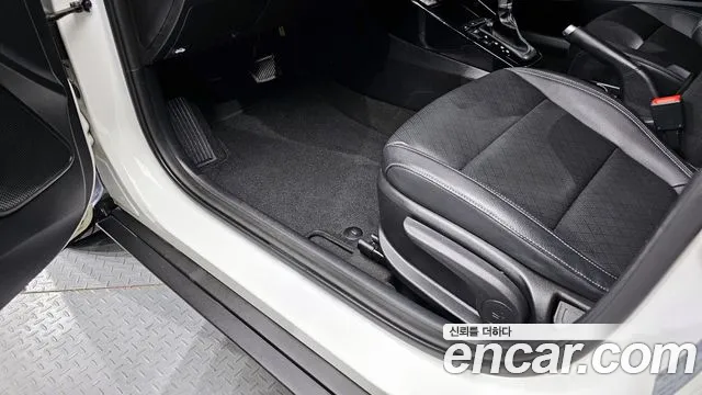 Kia Stonic id 2449757 из Кореи 6