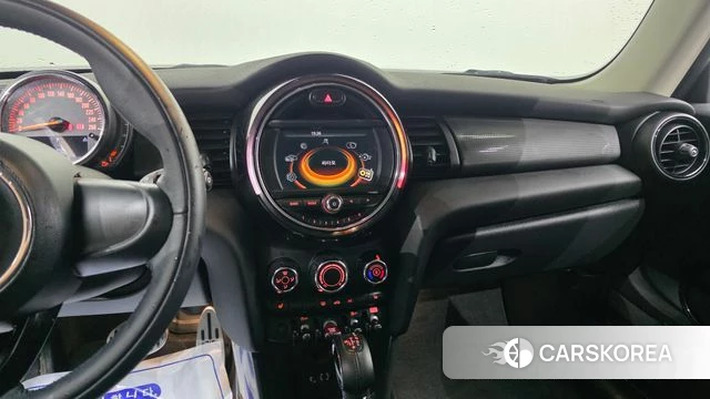 Mini Cooper 2018 Красный из Кореи, фото 6