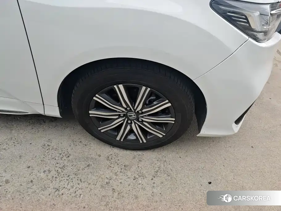 Honda Odyssey 2024 Белый из Китая, фото 6