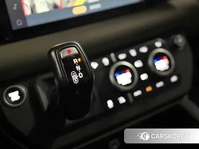 Land Rover Defender (L663) 2021 Светло-зеленый из Кореи, фото 6