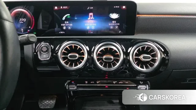 Mercedes-Benz A-Class W177 2021 Серебряный из Кореи, фото 6