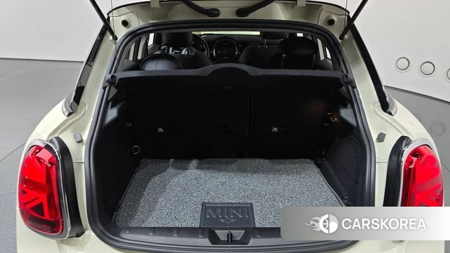 Mini Cooper 2022 Белый из Кореи, фото 6