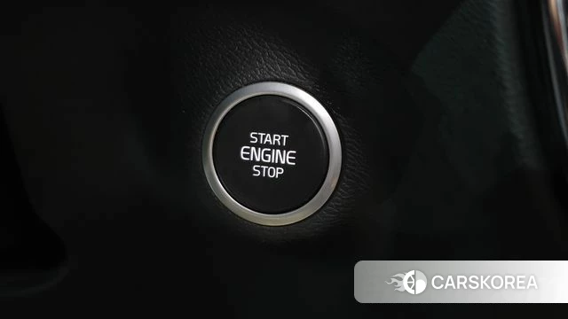Volvo XC40 2020 Светло-серебряный цвет из Кореи, фото 6