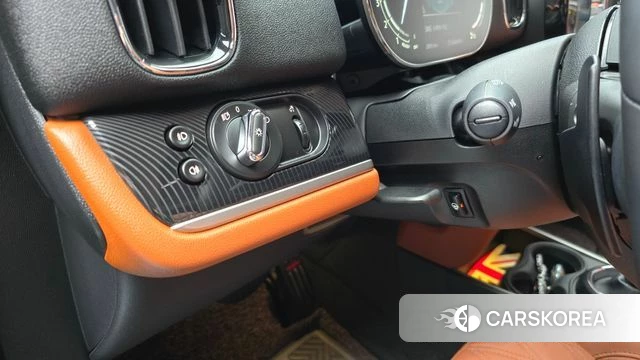 Mini Cooper S Countryman 2023 Зеленый из Кореи, фото 6