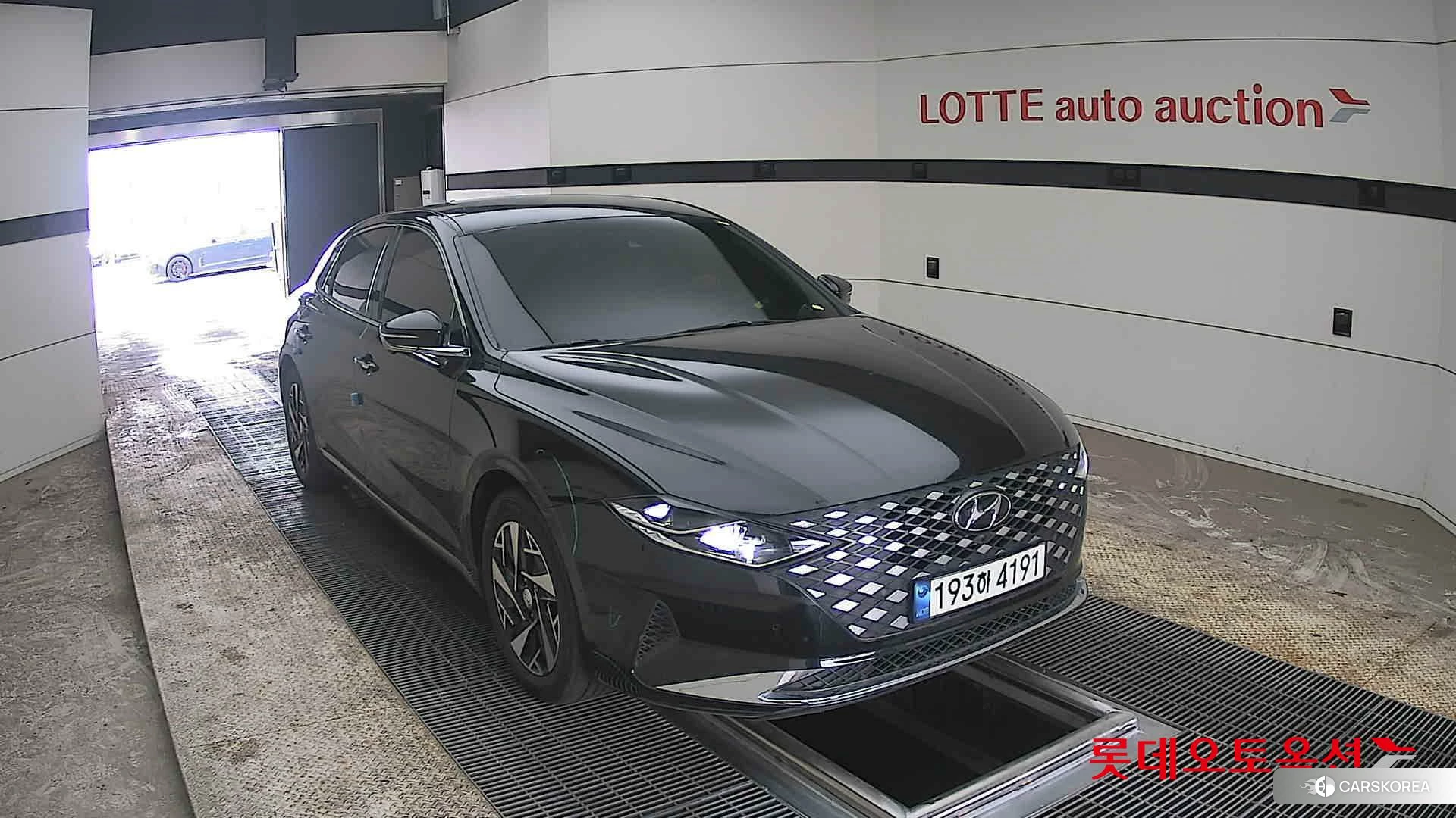 Hyundai Grandeur Hybrid 2022 Midnight Black Pearl из Кореи, фото 6