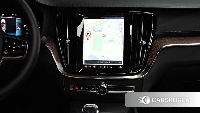Volvo S60 3rd generation 2024 Белый из Кореи, фото 6