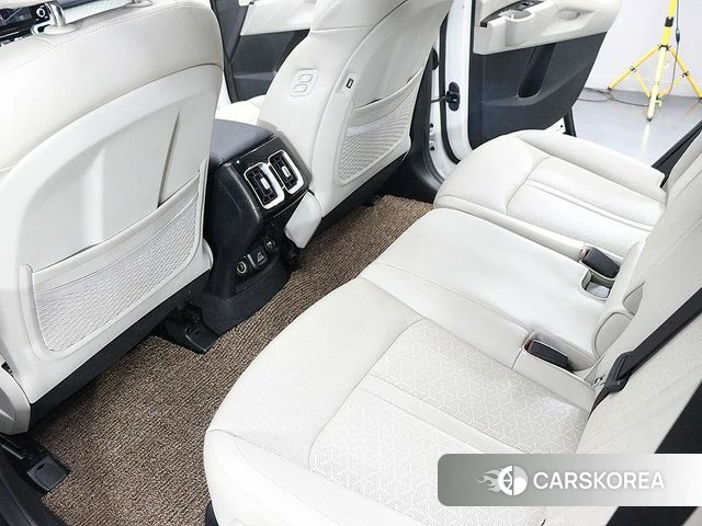 Kia Sorento 4th Generation 2023 Жемчужный цвет из Кореи, фото 6
