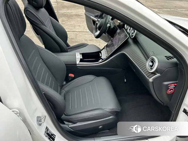 Mercedes-Benz Class C 2023 Белый из Китая, фото 6