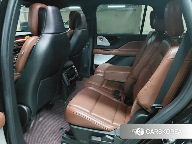 Lincoln Aviator 2nd generation 2022 Черный из Кореи, фото 6
