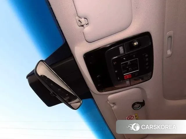 Hyundai Staria 2023 Белый из Кореи, фото 6