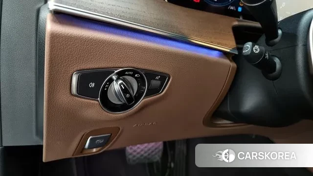 Mercedes-Benz E-Class W213 2023 Белый из Кореи, фото 6