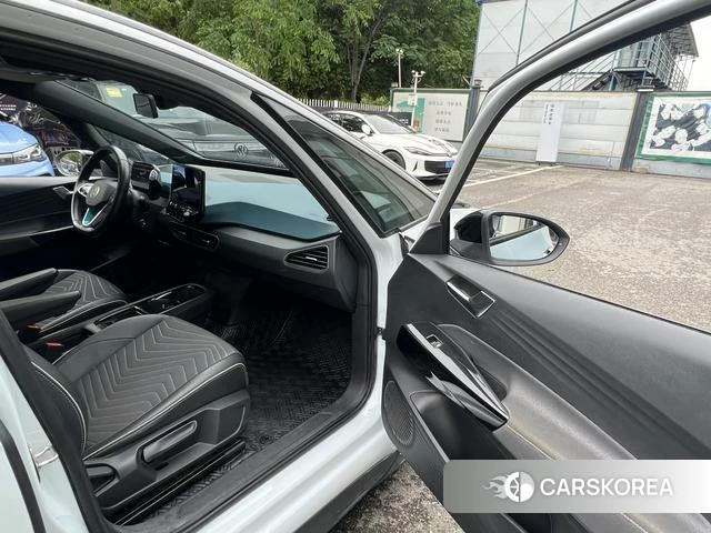 Volkswagen ID.3 2023 Белый из Китая, фото 6