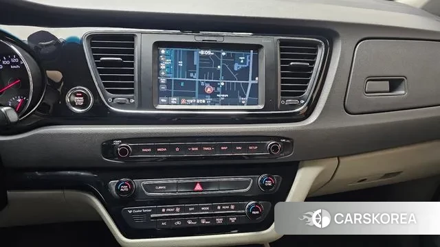 Kia All New Carnival 2018 Белый из Кореи, фото 6