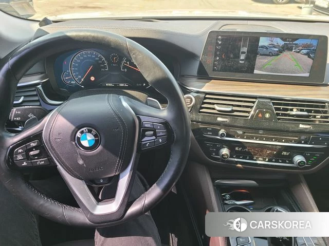 BMW 5 Series (G30) 2018 Белый из Кореи, фото 6