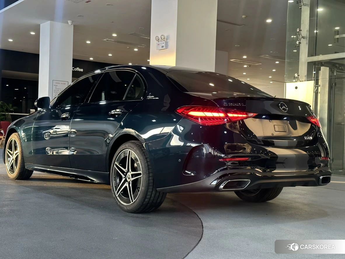 Mercedes-Benz Class C 2022 Зеленый из Китая, фото 6