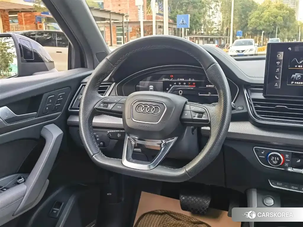 Audi Q5L 2022 Silver/gray из Китая, фото 6