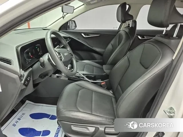 Kia Di Ol Nu Niro 2022 Белый из Кореи, фото 6