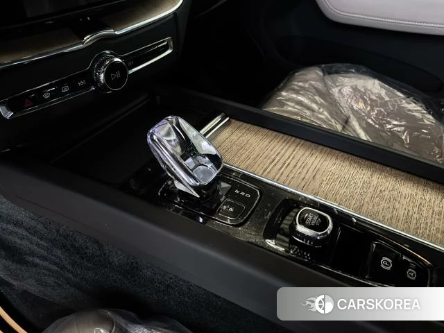 Volvo XC60 2026 Белый из Китая, фото 6