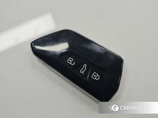 Volkswagen Golf 2024 Белый из Китая, фото 6