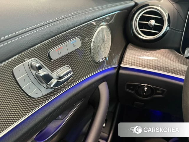 Mercedes-Benz E-Class W213 2022 Белый из Кореи, фото 6