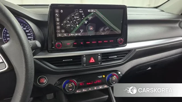 Kia The New K3 2nd generation 2022 Белый из Кореи, фото 6