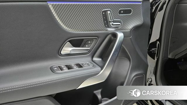 Mercedes-Benz A-Class W177 2025 Черный из Кореи, фото 6