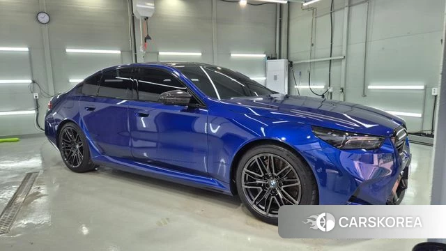 BMW M5 (G90) 2025 Синий из Кореи, фото 6