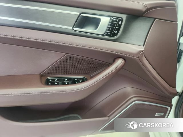 Porsche Panamera (971) 2019 Белый из Кореи, фото 6