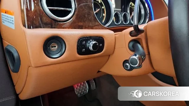 Bentley Flying Spur 2nd Generation 2018 Серый из Кореи, фото 6