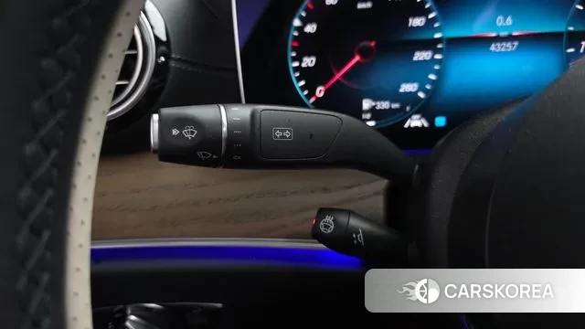 Mercedes-Benz E-Class W213 2022 Белый из Кореи, фото 6