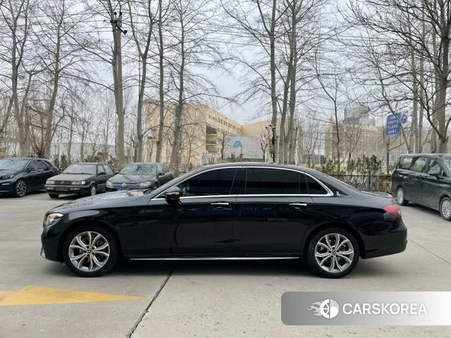 Mercedes-Benz E-class 2021 Черный из Китая, фото 6
