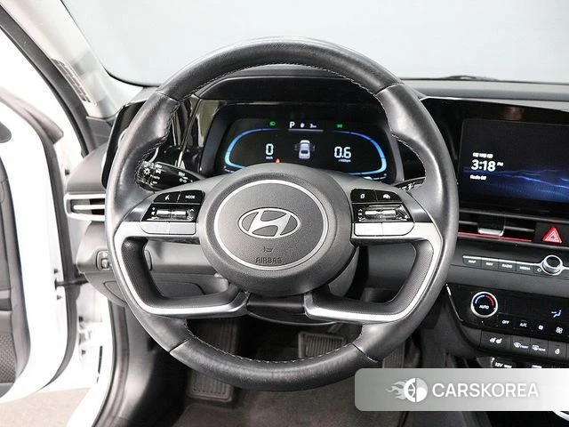 Hyundai The New Avante (CN7) 2023 Белый из Кореи, фото 6