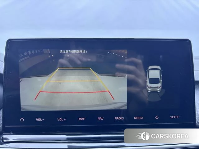 Kia K3 2023 Белый из Китая, фото 6