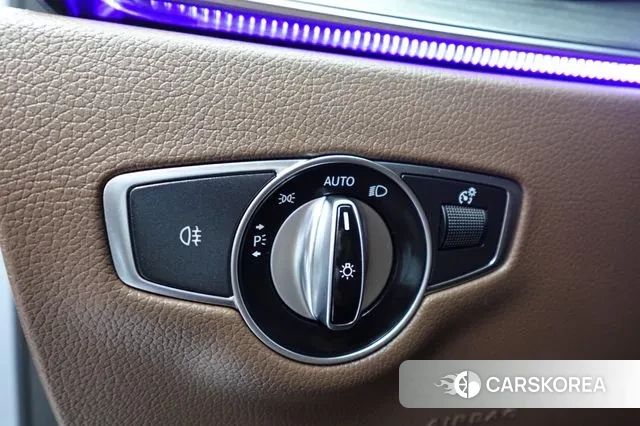 Mercedes-Benz E-Class W213 2022 Светло-серебряный цвет из Кореи, фото 6