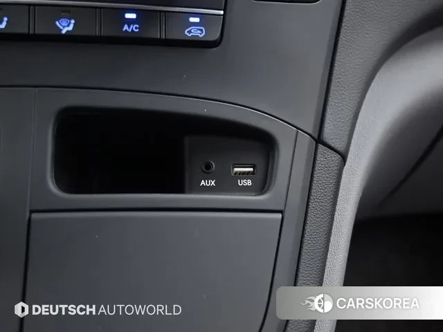 Hyundai The New Grand Starex 2019 Белый из Кореи, фото 6