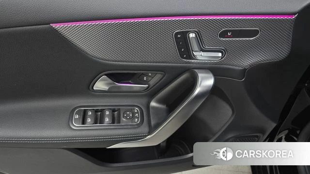 Mercedes-Benz A-Class W177 2021 Черный из Кореи, фото 6