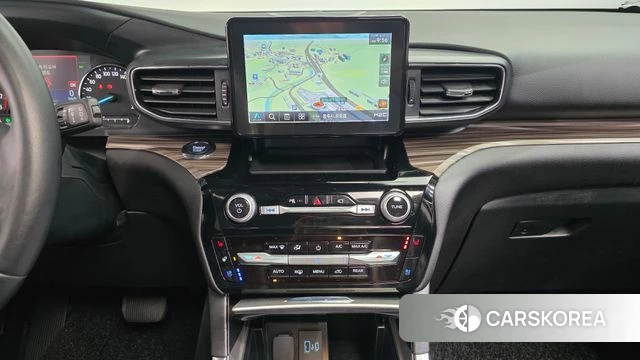 Ford Explorer 6th Generation 2022 Белый из Кореи, фото 6