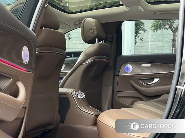 Mercedes-Benz E-class id 3907858 из Китая 6