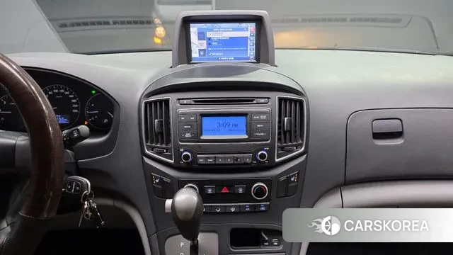 Hyundai Grand Starex 2018 Белый из Кореи, фото 6