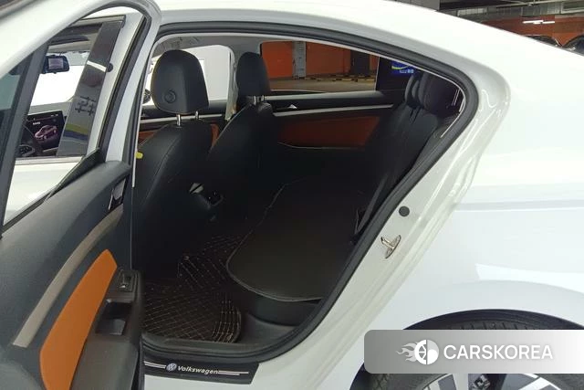 Volkswagen Bora 2022 Белый из Китая, фото 6