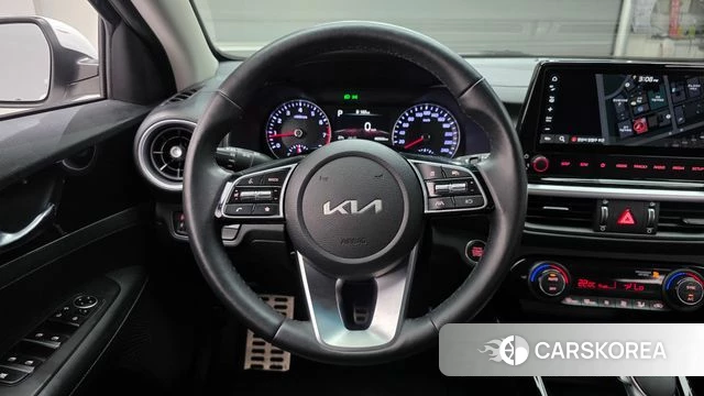 Kia The New K3 2nd generation 2023 Белый из Кореи, фото 6