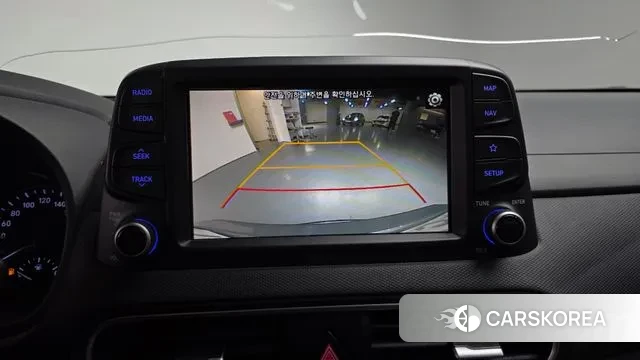 Hyundai Kona 2020 Светло-серебряный цвет из Кореи, фото 6