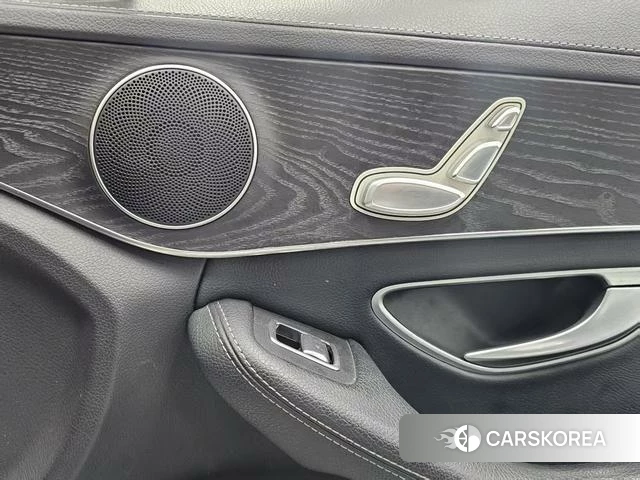 Mercedes-Benz Class C 2022 Белый из Китая, фото 6