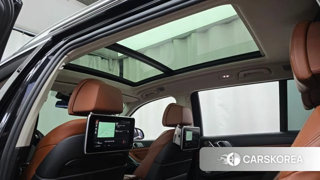 BMW X7 (G07) 2021 Черный из Кореи, фото 6