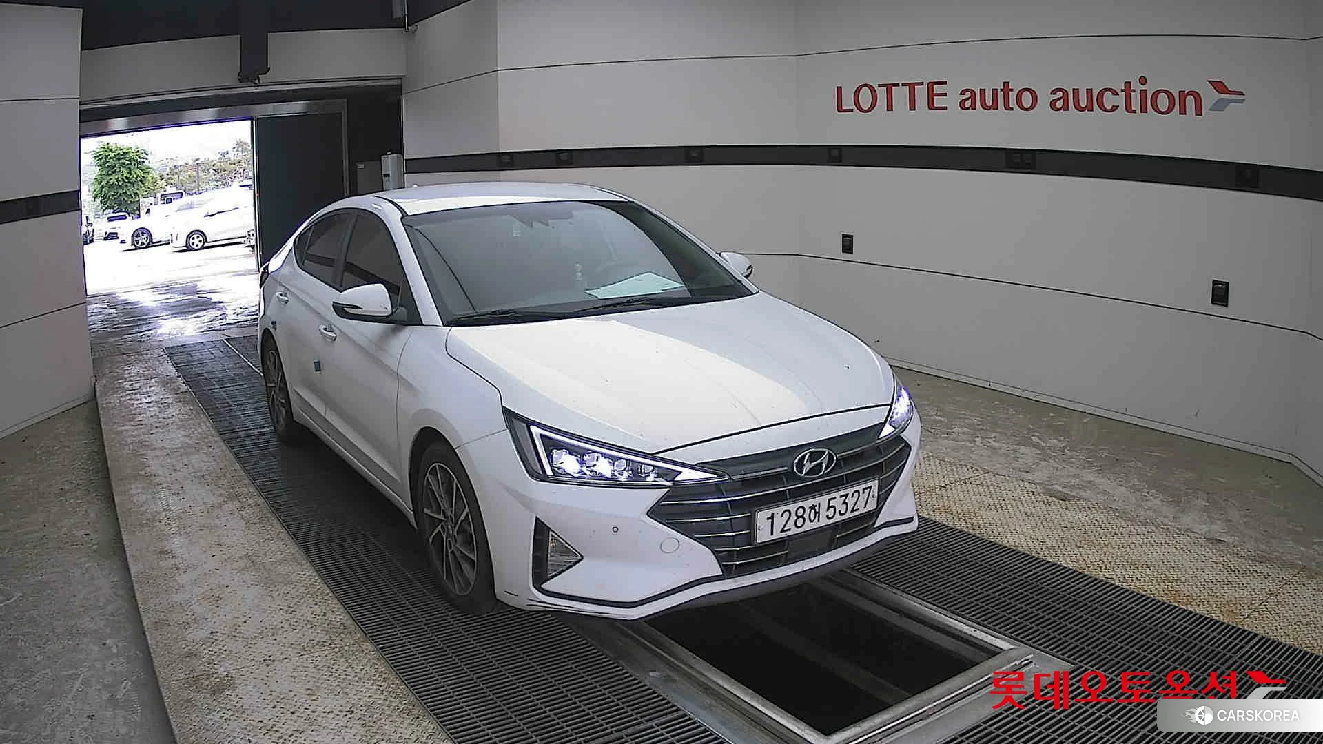 Hyundai Avante 2020 Polar White из Кореи, фото 6